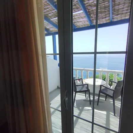 Marisini Sea View Apart Otel Batsi