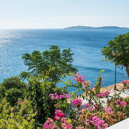 Marisini Sea View 4*