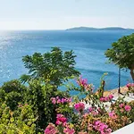 Marisini Sea View 3*